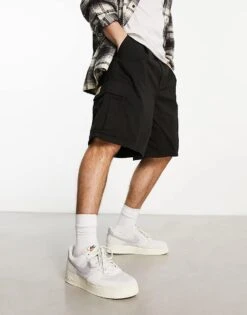 Carhartt WIP Regular Garment Dyed Cargo Shorts In Black For Men 7 Carhartt WIP Regular Garment Dyed Cargo Shorts In Black For Men -Carhartt WIP Sales 204360354 3