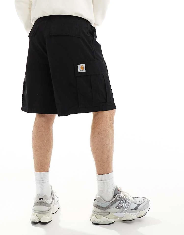 Carhartt WIP Cole Cargo Shorts In Black For Men 1 Carhartt WIP Cole Cargo Shorts In Black For Men