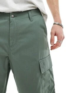 Carhartt WIP Regular Cargo Shorts In Green For Men -Carhartt WIP Sales 205921242 3