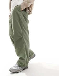 Carhartt WIP Judd Loose Fit Trousers In Green For Men -Carhartt WIP Sales 205921342 3