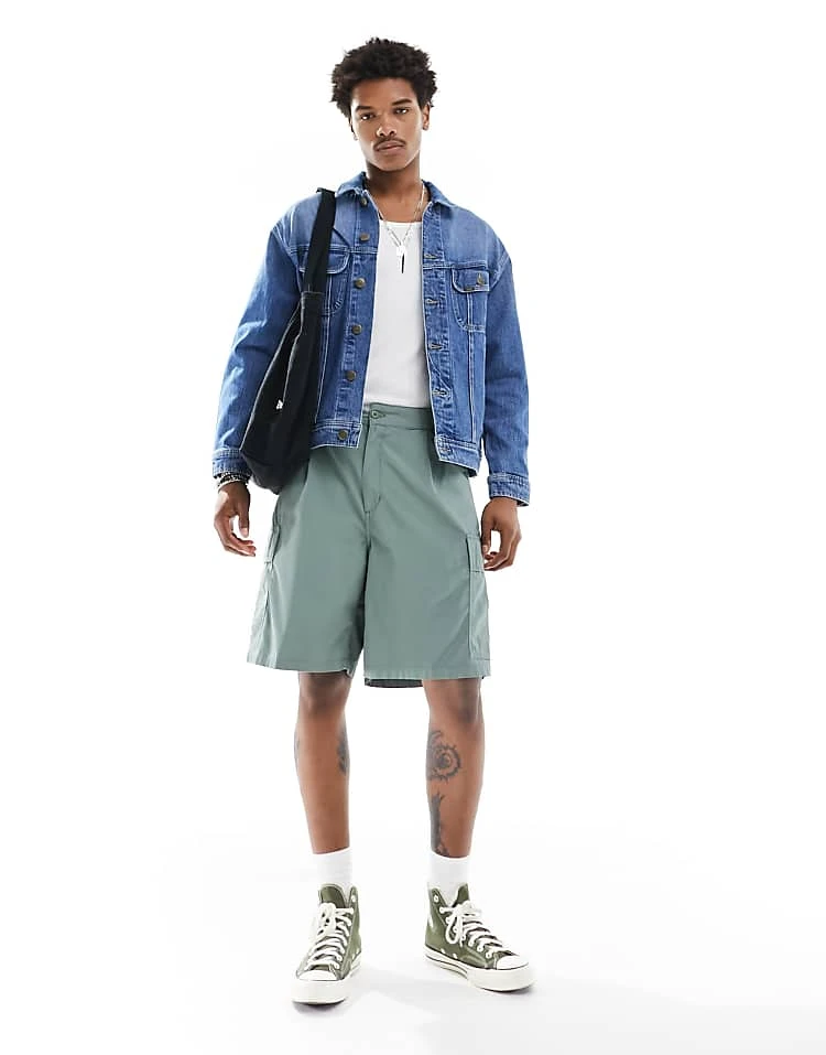 Carhartt WIP Cole Cargo Shorts In Green For Men 3 Carhartt WIP Cole Cargo Shorts In Green For Men - Image 3